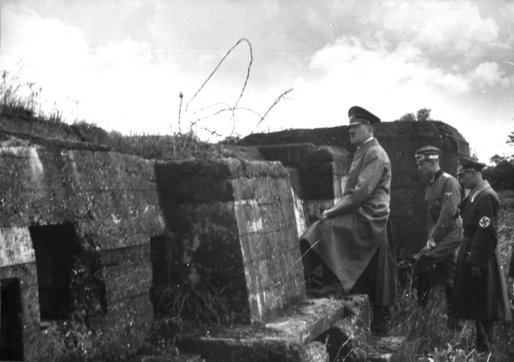 Hitler inspecting the bunker in which he served in WW I near Fromelles, from Eva Braun's albums